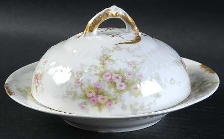 Schleiger 149B Round Covered Butter with Strainer