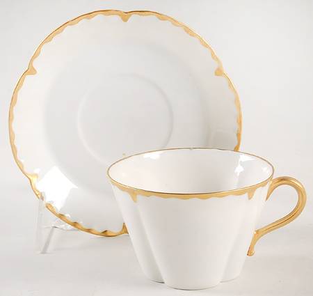 Schleiger 15 Flat Cup & Saucer Set
