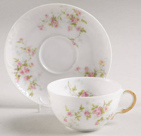 Schleiger 150 Flat Cup & Saucer Set