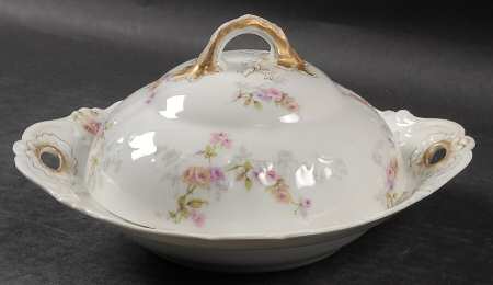Schleiger 150 Round Covered Butter
