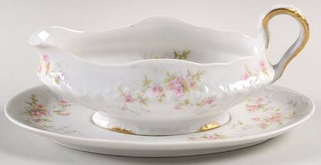 Schleiger 150 Gravy Boat & Underplate