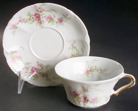 Schleiger 151 Flat Cup & Saucer Set