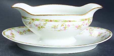 Schleiger 152 Gravy Boat with Attached Underplate