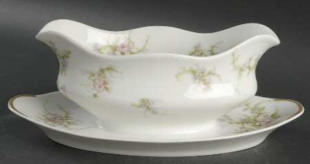 Schleiger 154a (White Background) Gravy Boat with Attached Underplate