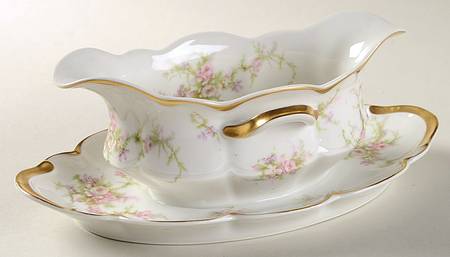 Schleiger 154B Gravy Boat with Attached Underplate