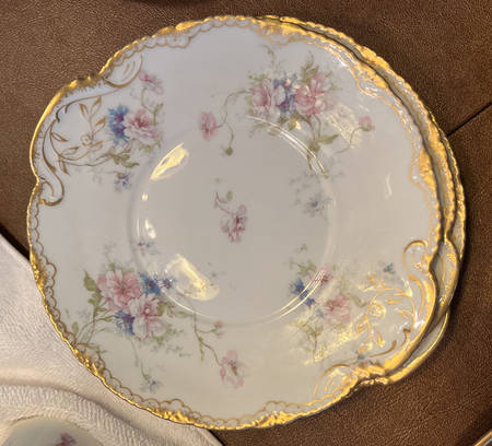 Schleiger 156f Handled Cake Plate