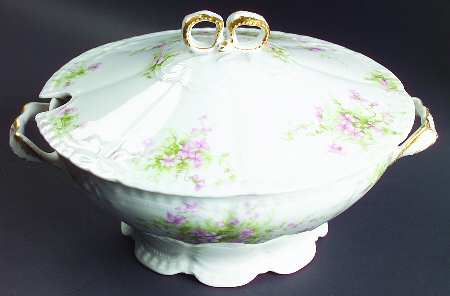 Schleiger 157c Tureen &  Lid