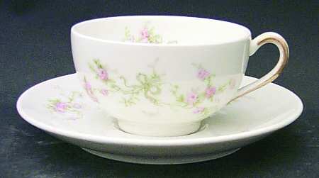 Schleiger 161c Flat Cup & Saucer Set