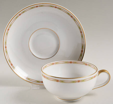 Schleiger 169a Oversized Cup & Saucer Set
