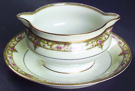 Schleiger 170C Gravy Boat with Attached Underplate