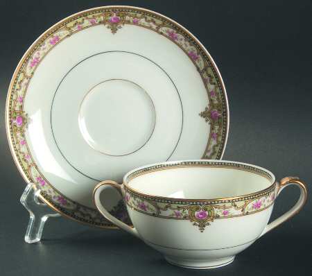 Schleiger 170d Flat Bouillon Cup & Saucer