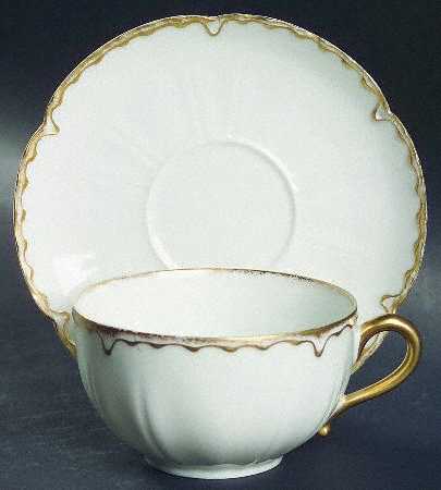 Schleiger 18 Oversized Cup & Saucer Set