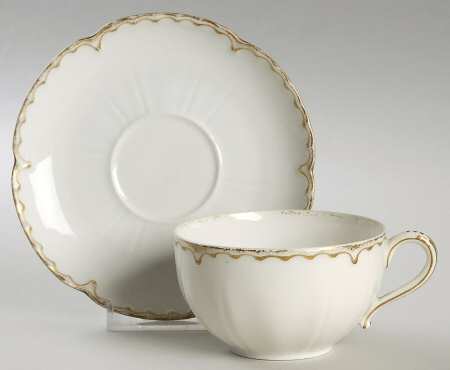 Schleiger 18 Flat Cup & Saucer Set