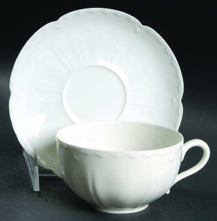 Schleiger 2&13 Flat Cup & Saucer Set
