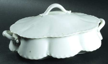 Schleiger 2&13 Oval Covered Vegetable