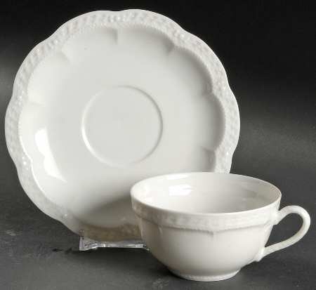 Schleiger 205 Flat Cup & Saucer Set