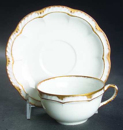 Schleiger 213 Oversized Cup & Saucer Set