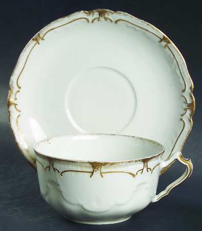Schleiger 215 Flat Cup & Saucer Set