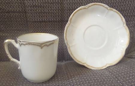 Schleiger 22 Chocolate Cup & Saucer Set