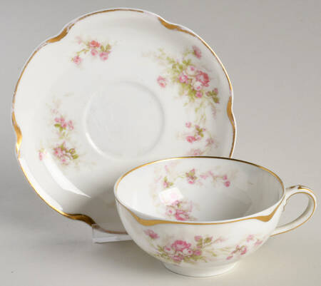 Schleiger 223 Flat Cup & Saucer Set