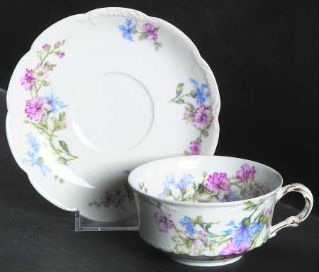 Schleiger 224 Flat Cup & Saucer Set