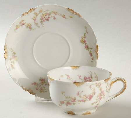 Schleiger 233A Flat Cup & Saucer Set