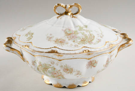 Schleiger 235B Tureen &  Lid