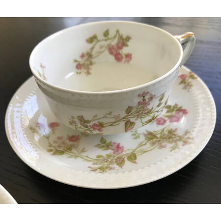Schleiger 242e Flat Cup & Saucer Set