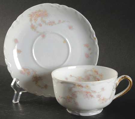 Schleiger 247 Flat Cup & Saucer Set