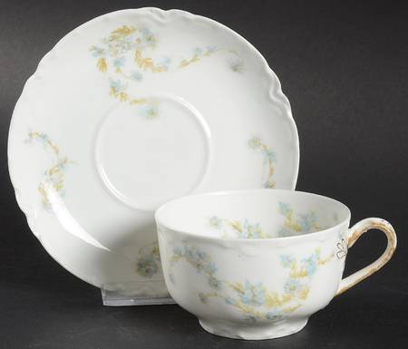 Schleiger 247b Flat Cup & Saucer Set