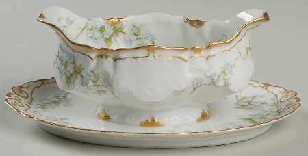 Schleiger 248A Gravy Boat with Attached Underplate