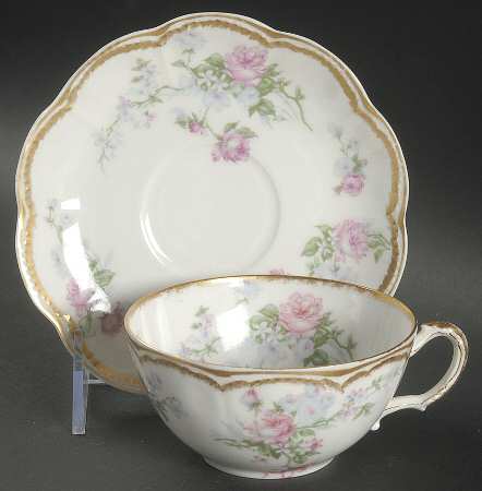 Schleiger 261 Flat Cup & Saucer Set