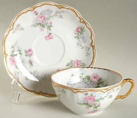 Schleiger 261 Flat Cup & Saucer Set