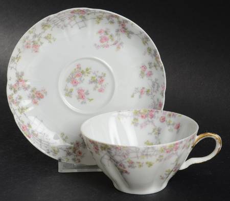 Schleiger 265 Flat Cup & Saucer Set
