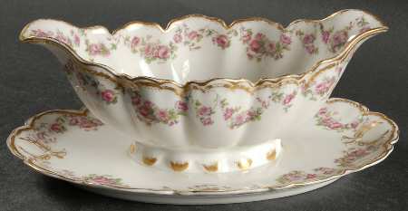 Schleiger 270A Gravy Boat with Attached Underplate