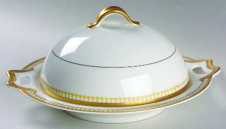 Schleiger 278A Round Covered Butter with Strainer