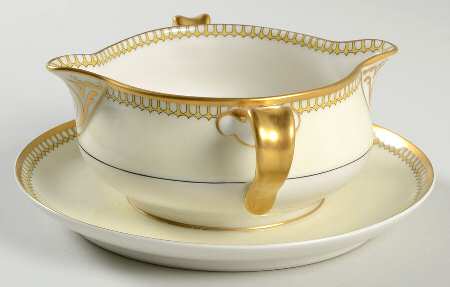 Schleiger 278A Gravy Boat with Attached Underplate
