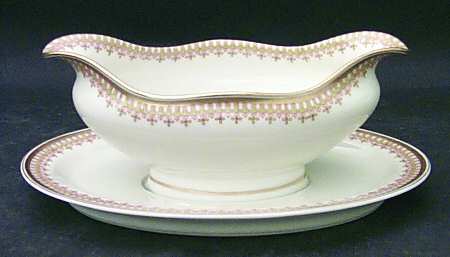 Schleiger 279 Gravy Boat with Attached Underplate