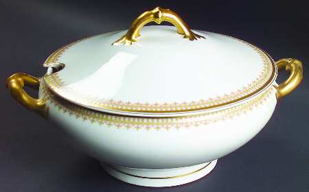 Schleiger 279 Tureen &  Lid