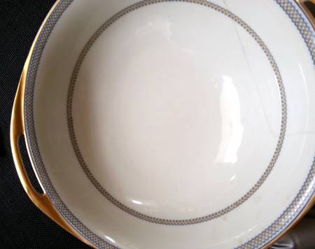 Schleiger 281 Handled Cake Plate
