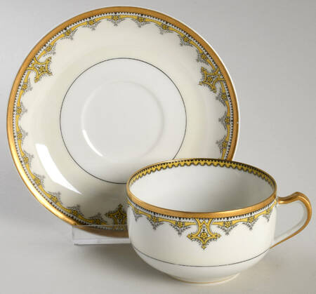 Schleiger 283 Flat Cup & Saucer Set