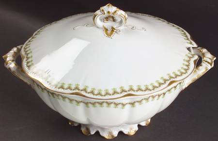 Schleiger 288 Tureen &  Lid