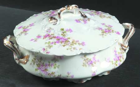 Schleiger 29 Round Covered Vegetable