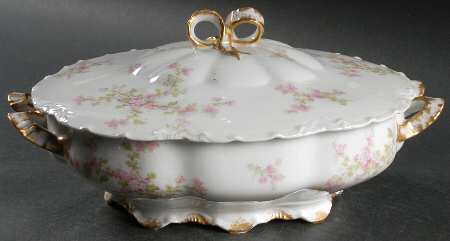 Schleiger 29 Oval Covered Vegetable