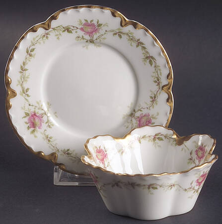 Schleiger 291A Ramekin & Saucer Set
