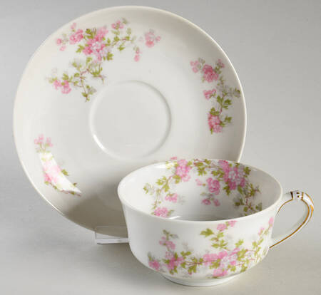 Schleiger 29a Oversized Cup & Saucer Set