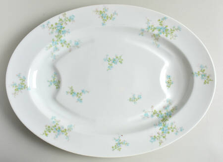 Schleiger 29i 18" Oval Serving Platter with Well