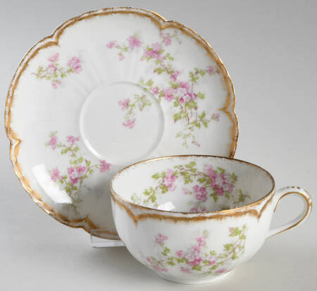 Schleiger 29K Oversized Cup & Saucer Set