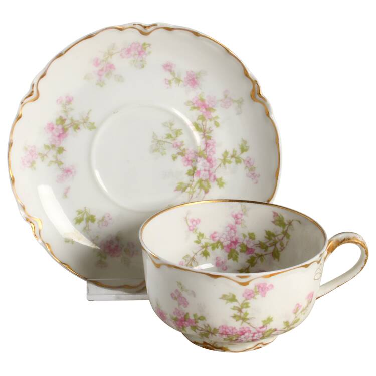 Schleiger 29R Flat Cup & Saucer Set