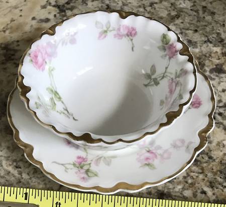 Schleiger 31 Ramekin & Saucer Set